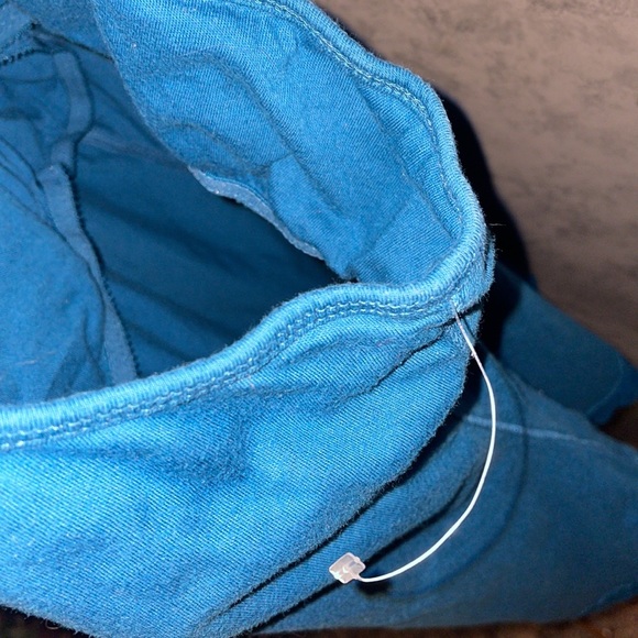 Y2K Wear It Declare It Large Lacey Blue Cami w/ Adj. Length & Bra Builtin - Picture 5 of 6